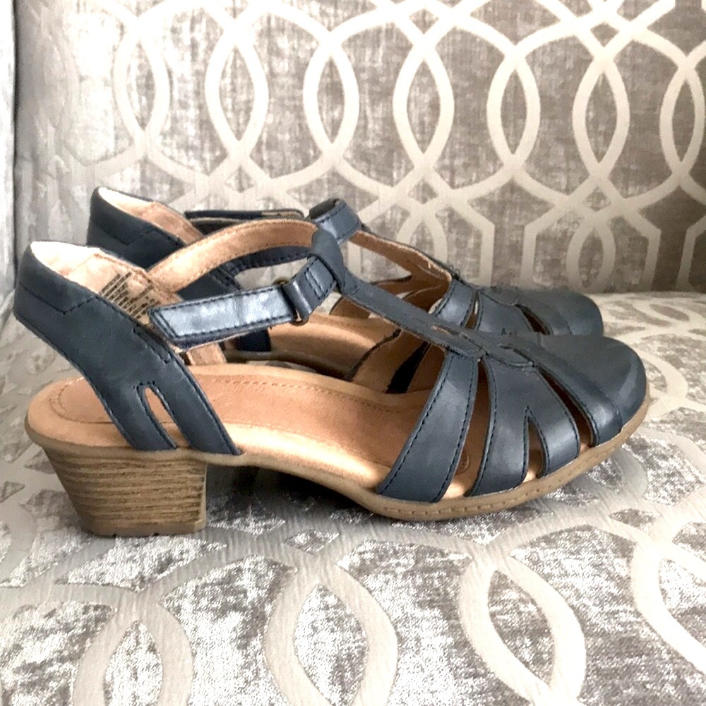Earth Origins Marietta Capella Leather Sandals Admiral Blue 2” Heel Size 7M NWOT - Picture 2 of 8